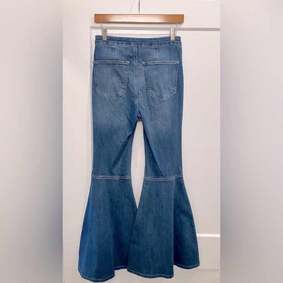 Free People We The Free Just Float On Flare Jeans | Jericho Blue | High Rise 27 - Picture 4 of 11